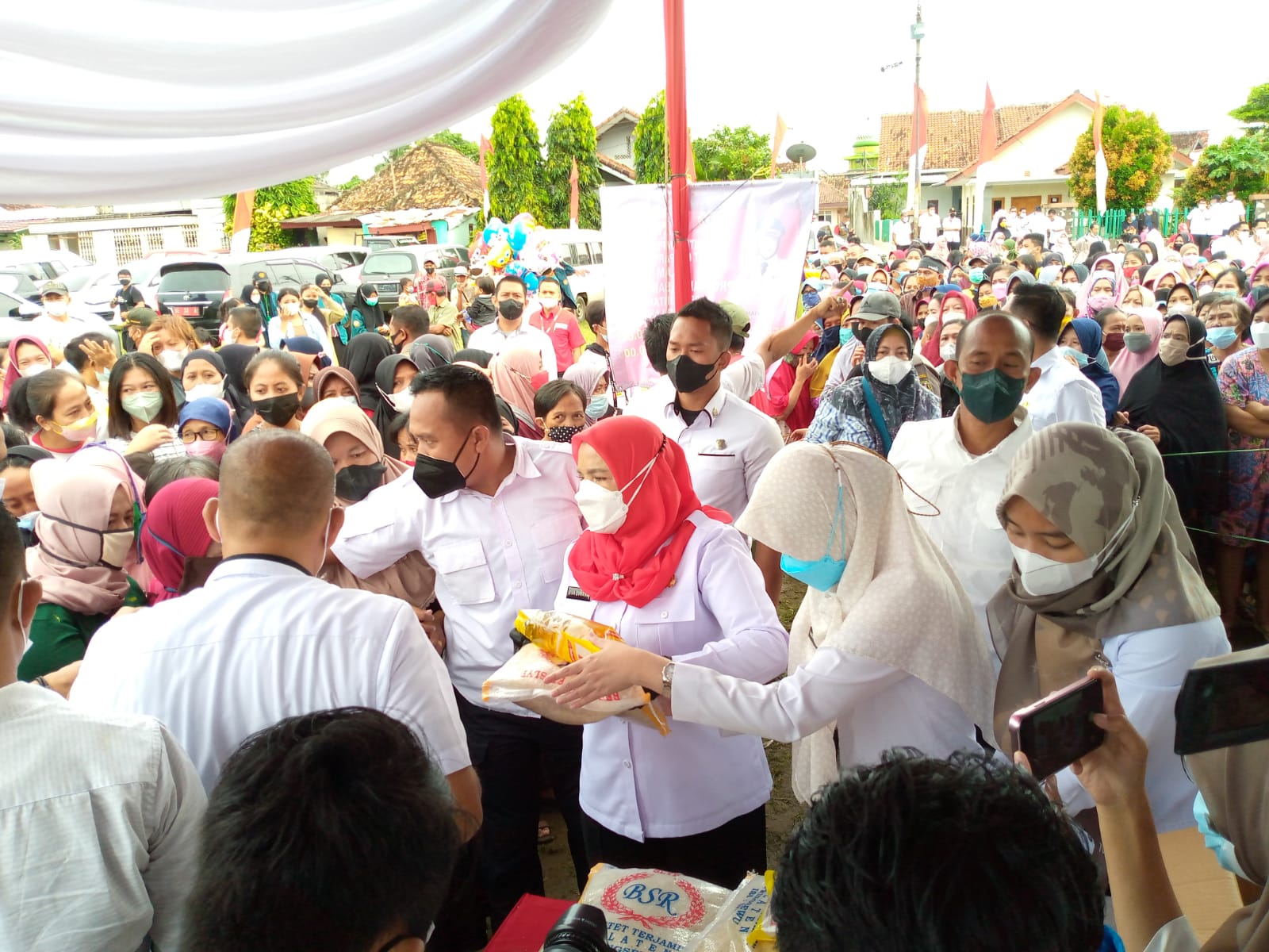 Pemkot Bandarlampung Kembali Gelar Pasar Murah Di Sawah Brebes