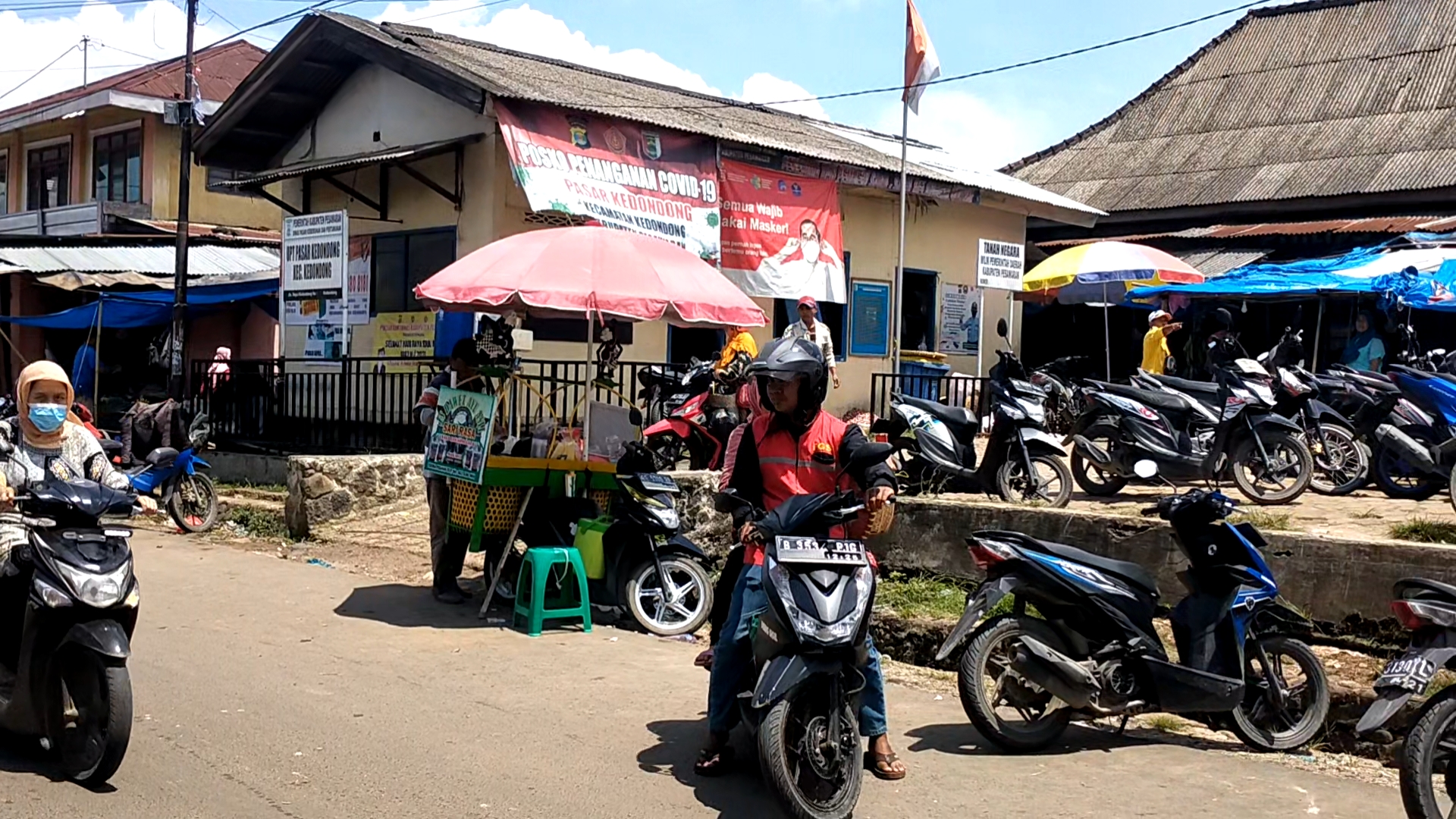 Dinilai Bakal Sengsara, Pedagang Menolak