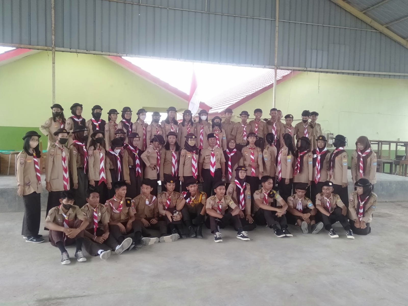 Peringati HUT Pramuka ke 61, SMA N 1 Seputih Raman Lakukan Upacara Bendera