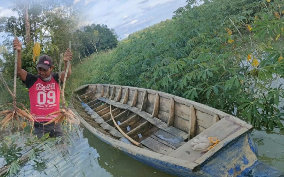 Kearifan Lokal Harmonisasi Alam Legenda Transportasi Sungai Batangari Waykiri Yang Nyaris Terlupakan