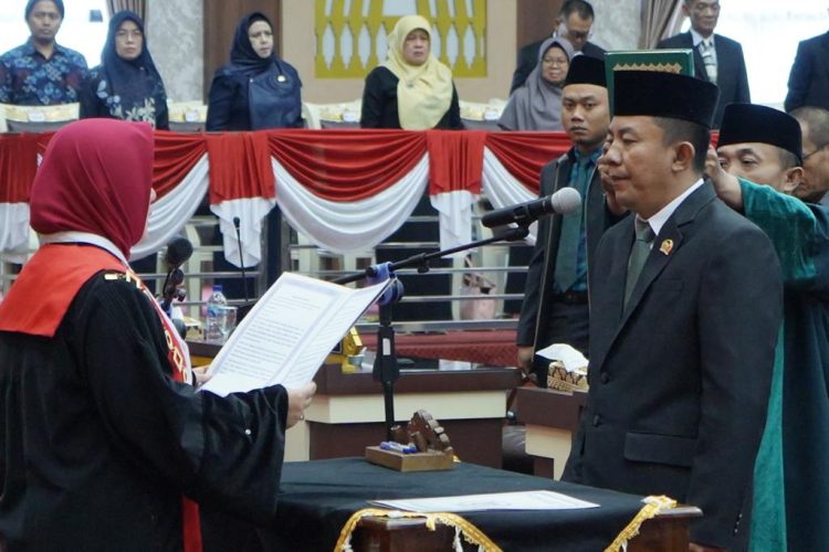 Sah, Maulana M. Lahudin Jabat Wakil Ketua I DPRD Pringsewu