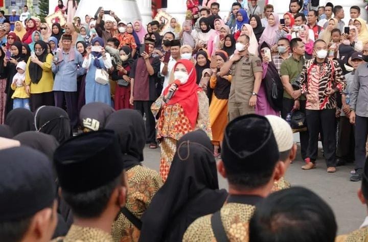 Walikota Bandar Lampung Lepas 248 Jemaah Umrah, Kloter Pertama