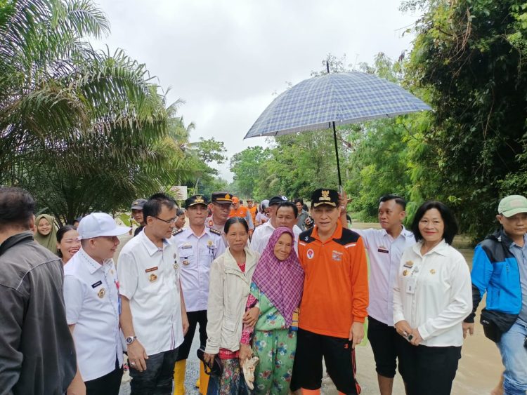 Qudrotul Ikhwan Tinjau Langsung Banjir Bandang Di Kampung Astra Ksetra.