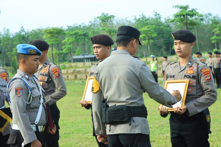 4 Anggota Polres Tulang Bawang Barat Di PTDH Ini Penyebabnya