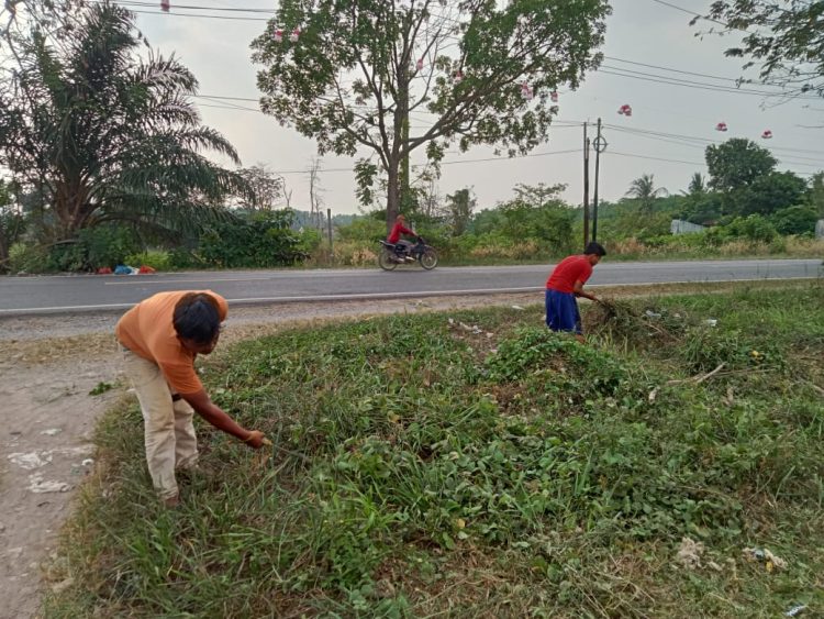 Menyambut HUT RI Ke-78 “SPINTAS” Tulang Bawang Gotong Royong Untuk Menyiapkan Perlombaan