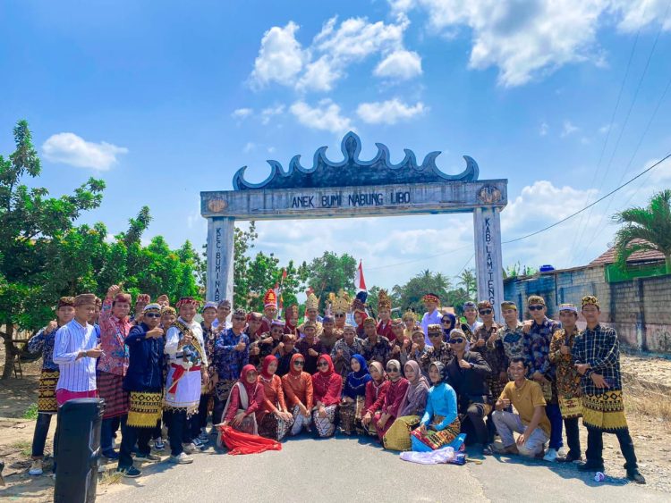 Peringatan HUT RI Ke-78, Mulei Meghanai Bumi Nabung Ilir Juara 1 Pawai