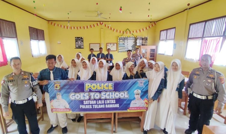 Satlantas Polres Tulang Bawang Berikan Penyuluhan Kepada Ratusan Pelajar SMA Negeri 2 Menggala