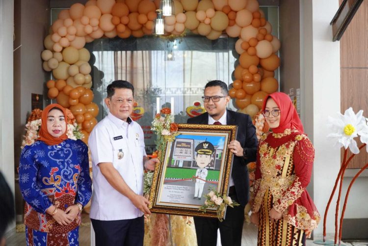 Dialog Program, Cara Pj Bupati Tuba Tingkatkan Produksi Pertanian