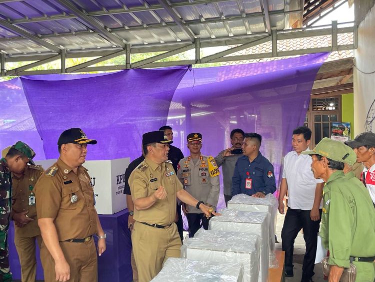 Pastikan Kesiapan Pemilu 2024 Kapolres Tubaba Cek TPS