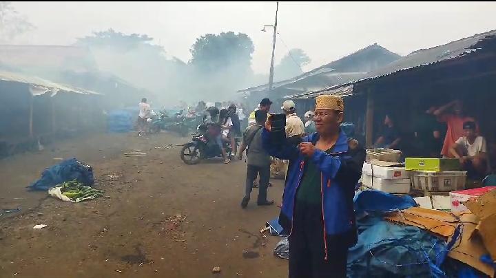 Puluhan Kios Pasar Sentral Kotabumi Lampung Utara Terbakar