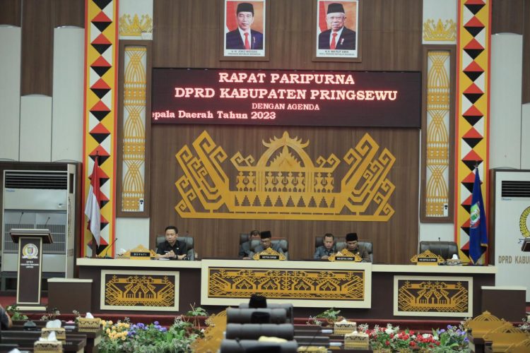 Perdana, Pj.Bupati Pringsewu Sampaikan LKPJ Kepala Daerah 2023 Berjalan Khidmat
