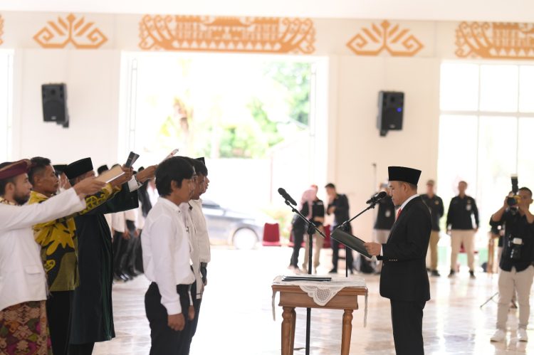 KPU Tuba Melantik 453 Anggota PPS di Gedung Serba Guna Menggala