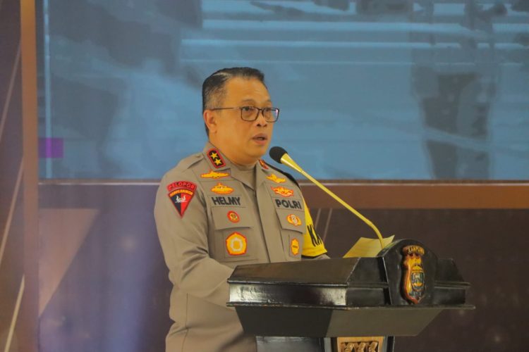 Kapolda Lampung Ajak Masyarakat Sukseskan WSL Krui Pro 2024