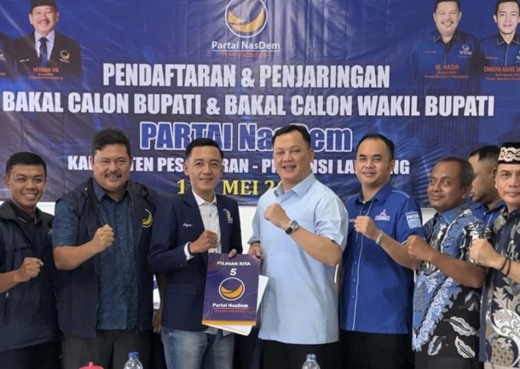 Serius Nyalon, Aries Sandi Kembalikan Berkas Penjaringan Calon Parpol