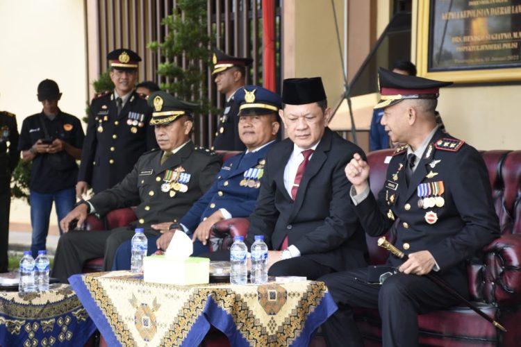 Polres Tulang Bawang Barat Gelar Upacara dan Syukuran Peringatan Hari Bhayangkara Ke-78