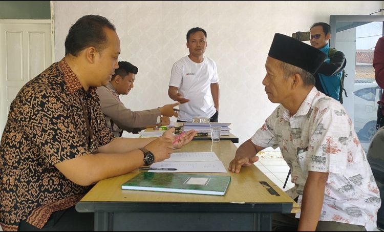 Diduga Langgar Aturan, Baliho Istri Bupati Nanda Gunakan Slogan Pemerintah Minta Dicopot