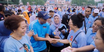 Ribuan Warga Antusias Ikuti Senam Sehat Bersama Mirza-Jihan di Kota Metro