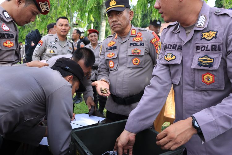 Jelang Pengamanan TPS Pilkada 2024, Senpi Personel Polres Lampung Utara Digudangkan
