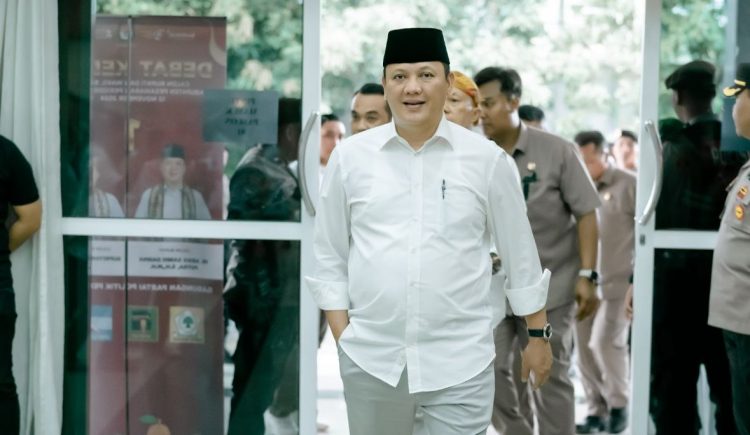 Aries Sandi Minta Bupati Dendi Tuntaskan Hutang Pemda Pesawaran Sebelum Jabatan Berakhir