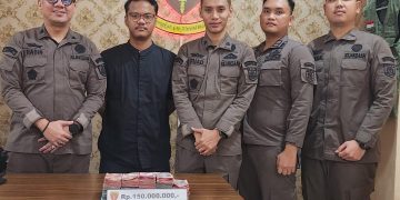 Dugaan Korupsi PKBM, Keluarga Paijo Serahkan Uang Titipan Kerugian Negara pada JPU Kejari Tuba