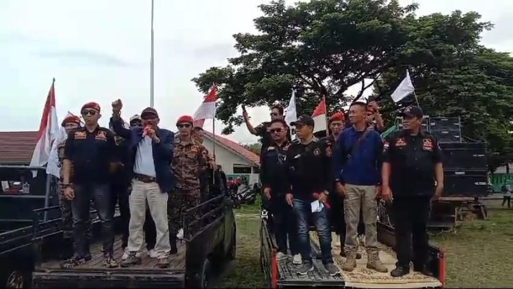 Ribuan Petani Lampung Tengah Tuntut Kenaikan Harga Singkong