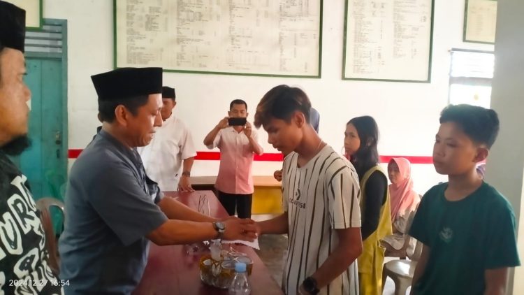 FKM 6 DESA Berikan Santunan Kepada Anak Yatim Piatu Di Lampung Utara