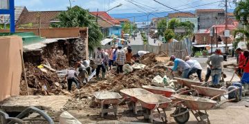 Baru Diresmikan, Talud Taman Kota Agung Nilai Miliaran Runtuh