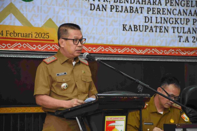 Pj. Sekda Tubaba Perana Putra Buka Sosialisasi Pengelolaan Keuangan Daerah