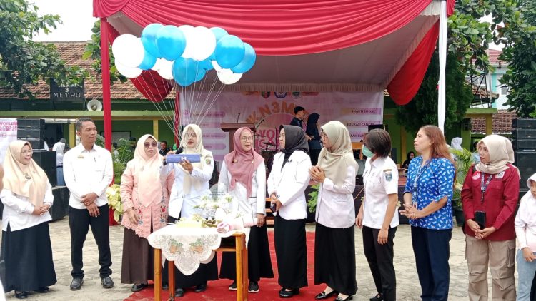 Peringatan HUT Ke-23 SMKN 3 Kota Metro Meriah