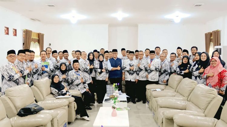 Bupati Lampung Tengah Terima Audensi Pengurus PGRI