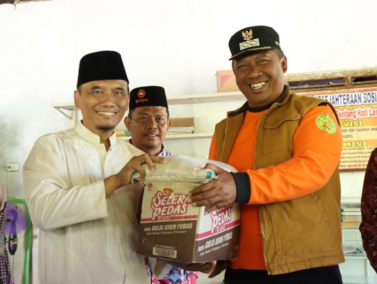 Wabup Lampung Tengah Hadiri Baksos di Ponpes Jolo Sutro Al-hikmah