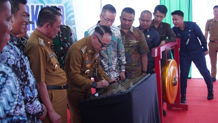 Adipati Didampingi Bupati Terpilih Ali Rahman Resmikan Pabrik Buah Sawit PT PSM Karang Umpu