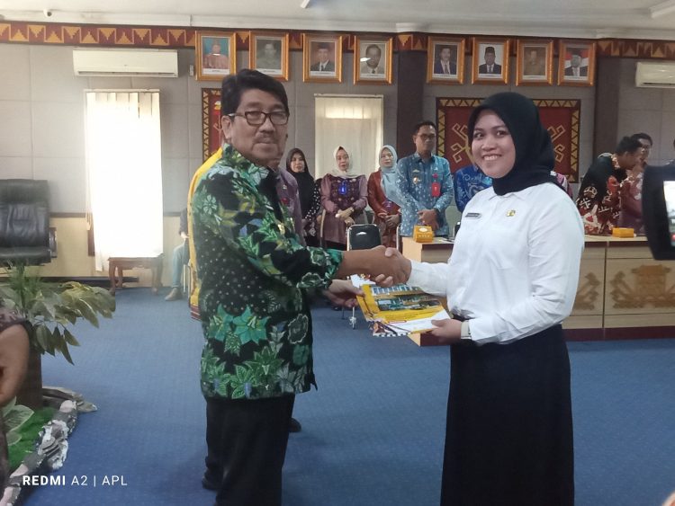 Bupati Lampung Utara Serahkan SK Pengangkatan CPNS