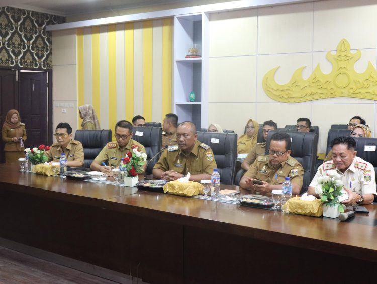 Wakil Bupati Lampung tengah Ikuti Zoom Meeting Raker dan RDP Bersama Komisi II DPR RI