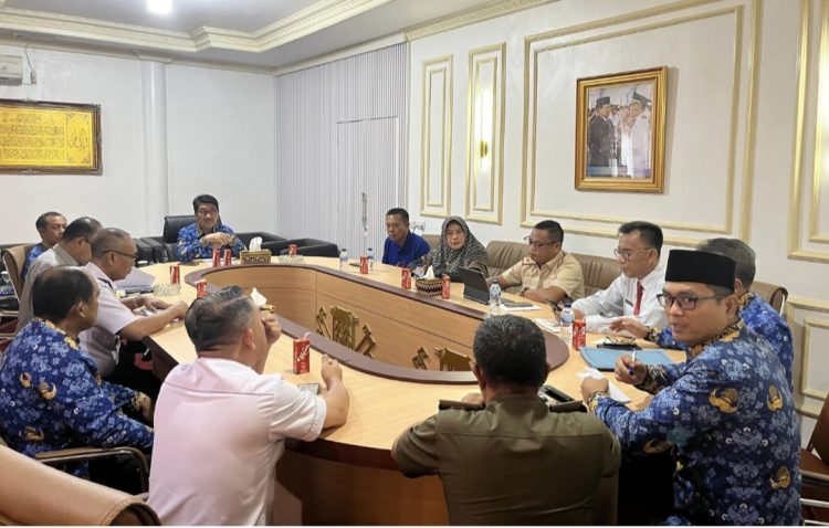 Pemkab Lampura Siap Cabut Izin Perusahaan Yang Tak Patuh Aturan