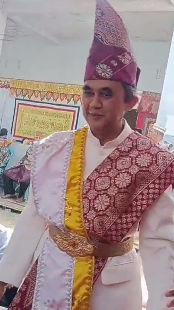 Tokoh Penyimbang Adat Pekon Sukanegara Bulok Jadi Staf Ahli Bidang Ekonomi