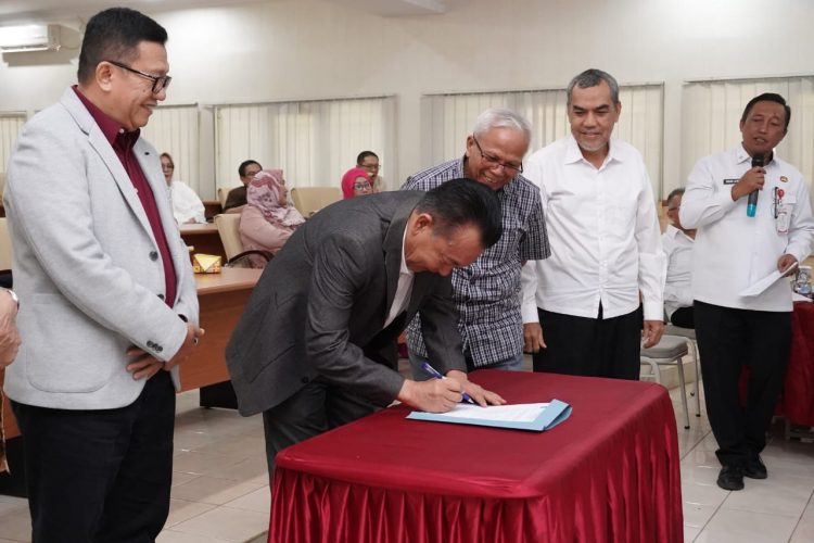 Pengukuhan Pengurus KAFE Unila Momentum Memperkuat Soliditas Serta Kontribusi Alumni Terhadap Kampus Dan Bangsa