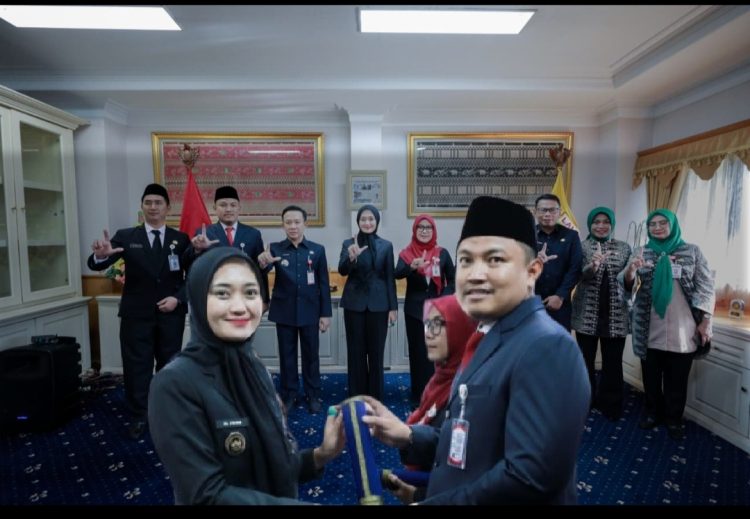 Wagub Jihan Lantik Empat Pejabat Pengawas dan Fungsional, Ini Daftarnya…