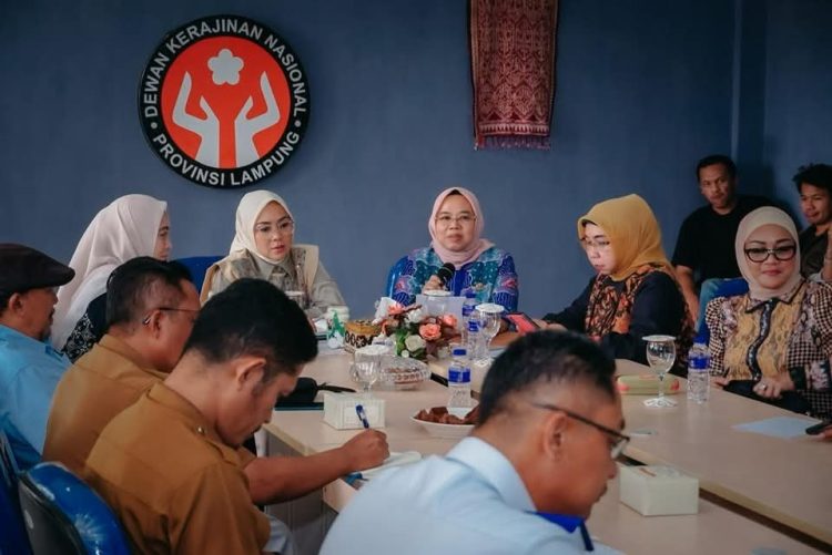 Dekranasda Lampung Perkuat Citra Produk Kerajinan Lampung Lewat Pameran “Kriya Jemari” 2025