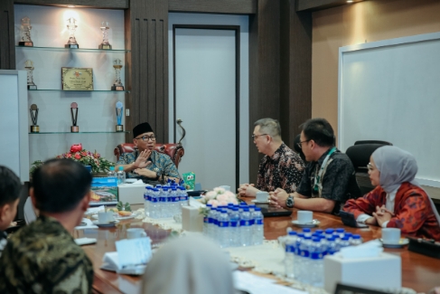 Gubernur Mirza Dorong Pengembangan Kawasan Industri Wawasan Lingkungan Dengan SMI