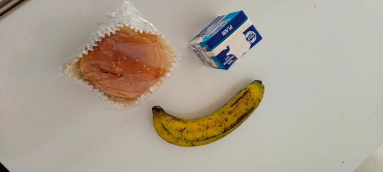 Waw, “Singkong Rebus Dan Buah Layu” Menu MBG Kampung Tanjung Rejo Lamteng