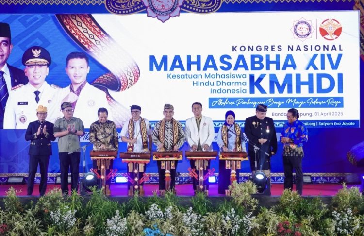 Gubernur Mirza Tekankan Nilai Tri Hita Karana di Mahasabha XIV KMHDI, Perkuat Harmoni Lampung