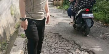 Warga Keluhkan Jalan Rusak di Kemiling, Minta Pemkot Segera Lakukan Perbaikan